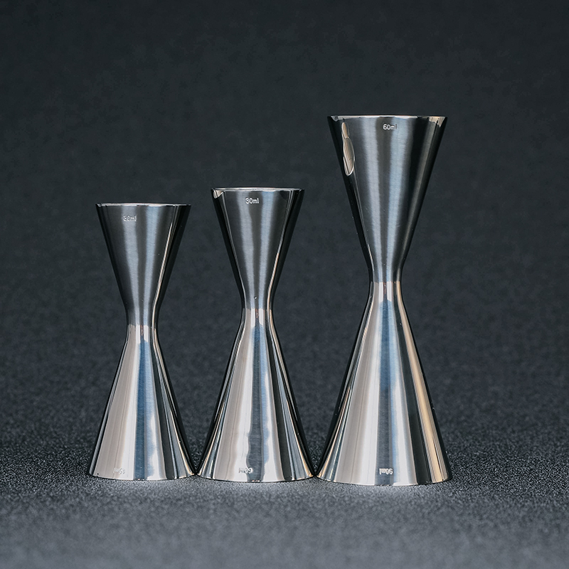 أدوات قياس كارفان: كوب قياس، ج - مراجعة Copper Cocktail Mug وسعره